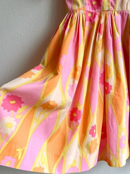 Vintage 1950s Orange and Pink Sorbet Print Dress (M) - Picture 11 of 13